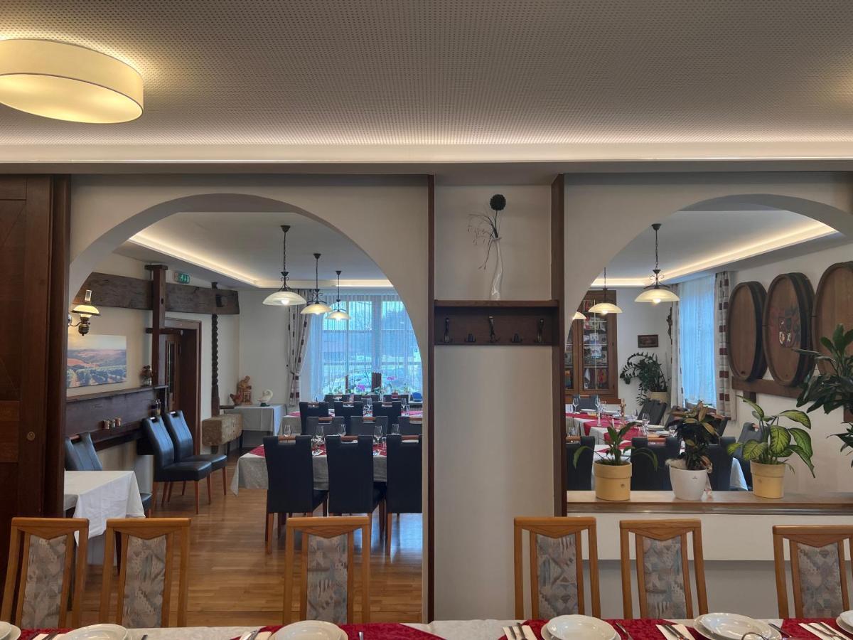 Gasthof Wagner Restaurant-Pension Halbenrain ภายนอก รูปภาพ