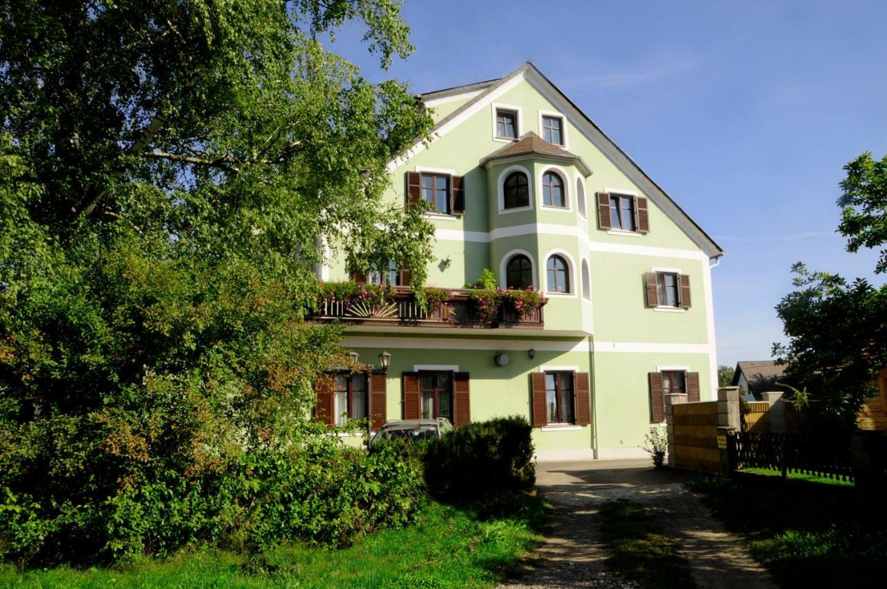 Gasthof Wagner Restaurant-Pension Halbenrain ภายนอก รูปภาพ