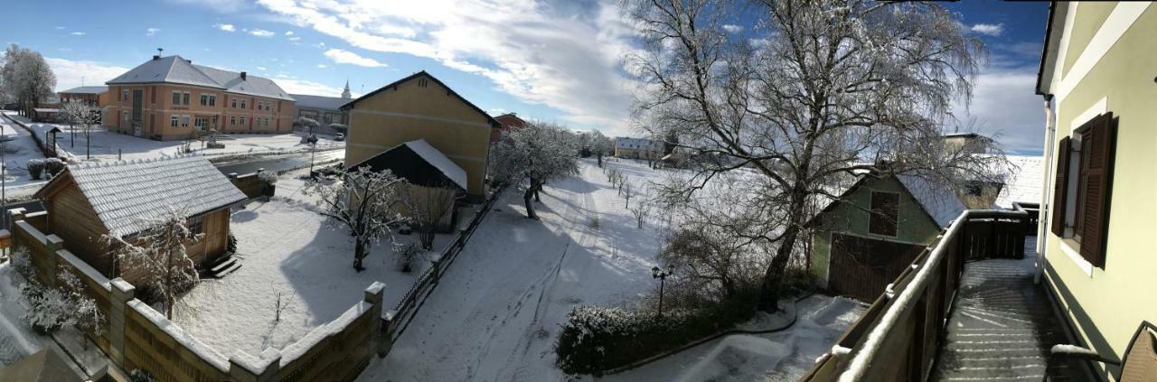 Gasthof Wagner Restaurant-Pension Halbenrain ภายนอก รูปภาพ