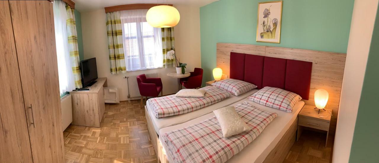 Gasthof Wagner Restaurant-Pension Halbenrain ภายนอก รูปภาพ